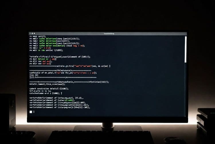 Comment supprimer en toute sécurité les répertoires et fichiers dans Linux avec rm et rmdir